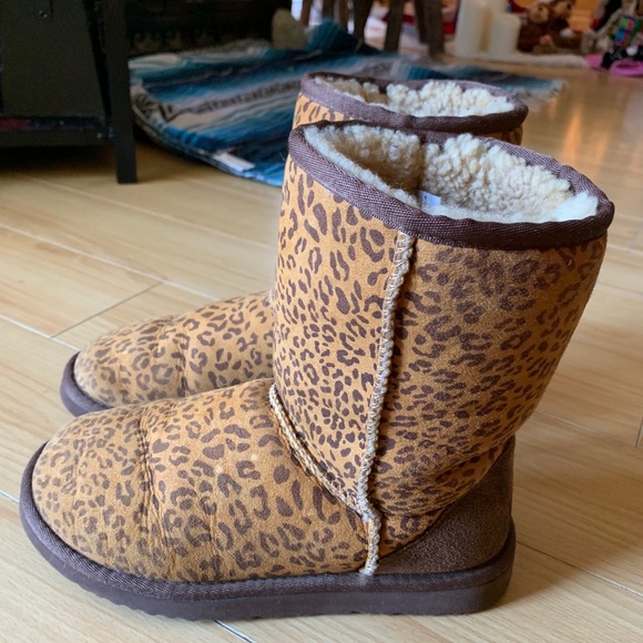 Leopard Ugg Boots🐆🤎 - Picture 4 of 8